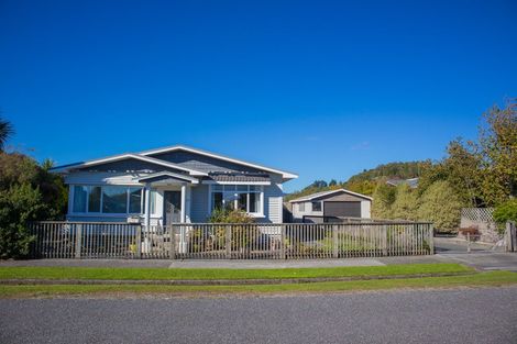 Photo of property in 41 Palmerston Street, Greymouth, 7805
