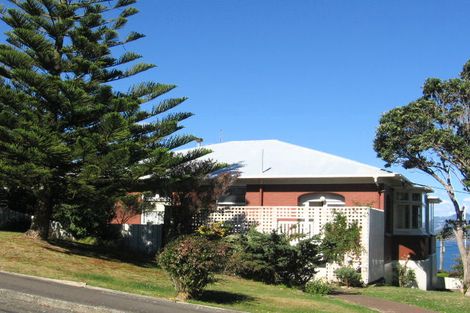 Photo of property in 2 Raumati Terrace, Khandallah, Wellington, 6035