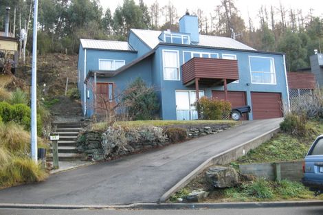 Photo of property in 77 Hensman Road, Queenstown, 9300