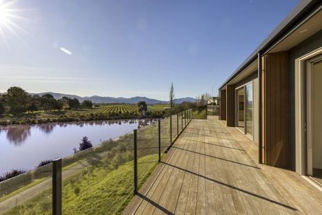 Photo of property in 18 Lake View Place, Fairhall, Blenheim, 7272