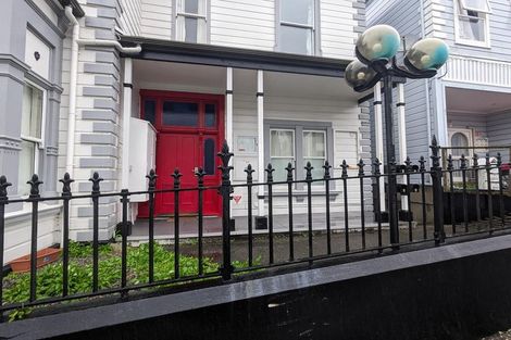 Photo of property in 221a The Terrace, Wellington Central, Wellington, 6011