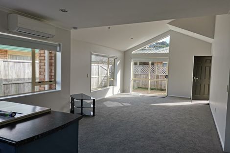 Photo of property in Miramar Villas, 3u5 Byron Street, Miramar, Wellington, 6022