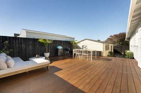 Photo of property in 2b Dalton Drive, Papamoa Beach, Papamoa, 3118