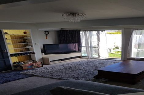 Photo of property in 50f5 Darlington Road, Miramar, Wellington, 6022