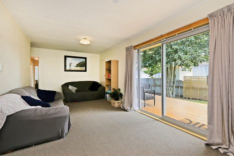 Photo of property in 19 Gilmour Place, Taradale, Napier, 4112