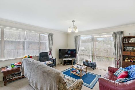 Photo of property in 37 Cabeleigh Drive, Helensville, 0800