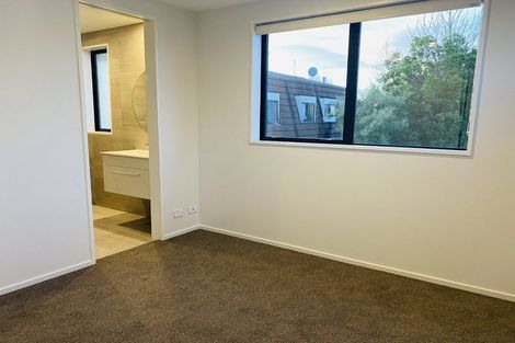 Photo of property in 28 Bowen Street, Upper Riccarton, Christchurch, 8041