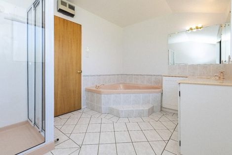 Photo of property in 9 Pasadena Place, Harewood, Christchurch, 8051