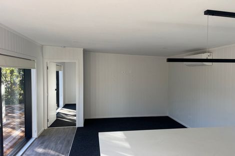 Photo of property in 28 Parawera Drive, Acacia Bay, Taupo, 3330