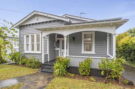 Photo of property in 60 Prospect Terrace, Pukekohe, 2120