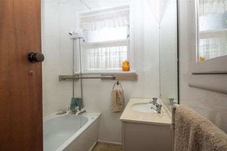 Photo of property in 82 Hall Street, Cambridge, 3434