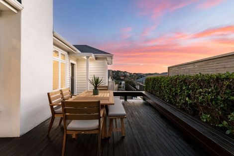 Photo of property in 23 Lucknow Terrace, Khandallah, Wellington, 6035