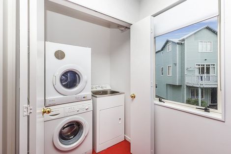 Photo of property in Colombo St Apartments, 4/10 Colombo Street, Newtown, Wellington, 6021