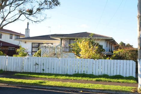 Photo of property in 17 James Street, Mangere East, Auckland, 2024