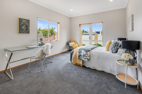 Photo of property in 1/16 Hattaway Avenue, Bucklands Beach, Auckland, 2012