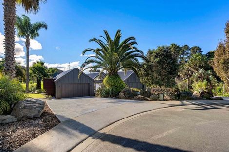 Photo of property in 20 Titoki Lane, Whangamata, 3691