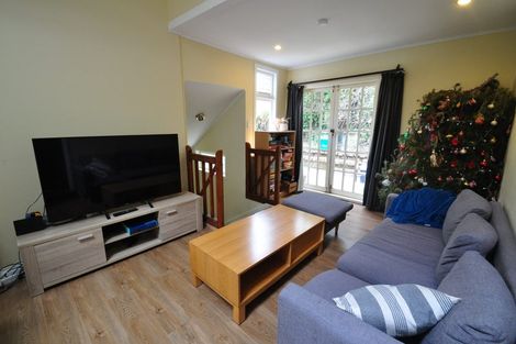 Photo of property in 140 Glenmore Street, Northland, Wellington, 6012