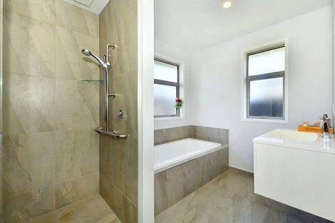 Photo of property in 10 Limbrick Crescent, Wigram, Christchurch, 8042