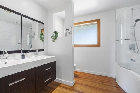 Photo of property in 47 Atkinson Road, Hurworth, New Plymouth, 4371