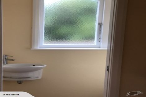 Photo of property in 54 Horokiwi Road West, Newlands, Wellington, 6037