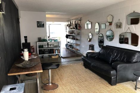 Photo of property in 40 Maunganui Road, Mount Maunganui, 3116