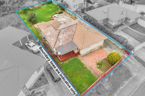 Photo of property in 24 Finlow Drive, Te Atatu South, Auckland, 0610