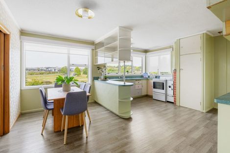 Photo of property in 56 Acacia Crescent, Glenview, Hamilton, 3206