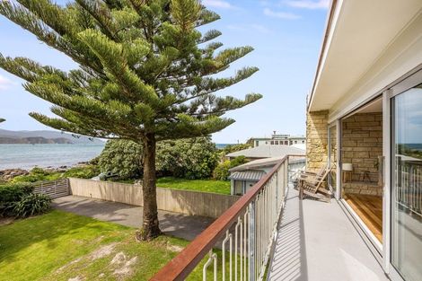 Photo of property in 185 Breaker Bay Road, Breaker Bay, Wellington, 6022