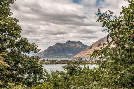 Photo of property in 12a Maxwell Place, Queenstown, 9300