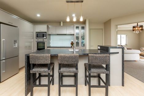 Photo of property in 323 Southland Place, Raureka, Hastings, 4120