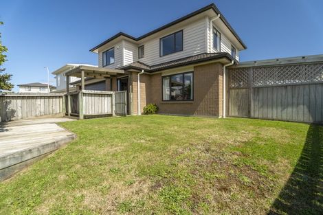 Photo of property in 213 Mark Avenue, Grenada Village, Wellington, 6037