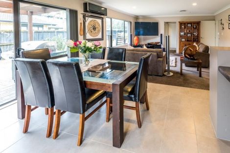 Photo of property in 53 Turnberry Drive, Wattle Downs, Auckland, 2103
