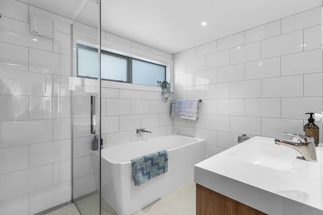 Photo of property in 55 Ferry Street, Seatoun, Wellington, 6022