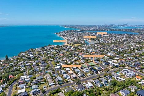 Photo of property in 2/67 Castor Bay Road, Castor Bay, Auckland, 0620