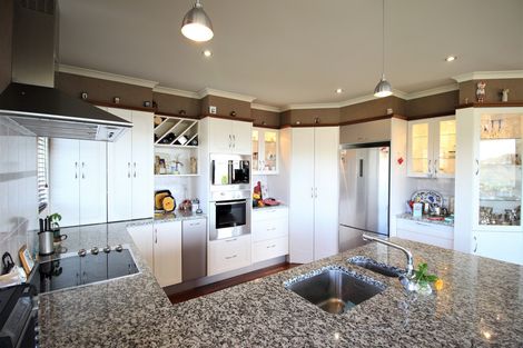 Photo of property in 22 Bodkin Road, Bridge Hill, Alexandra, 9320