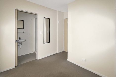 Photo of property in Pirie Street Townhouses, 35/35 Pirie Street, Mount Victoria, Wellington, 6011