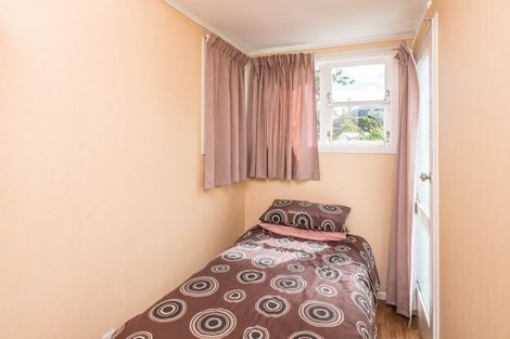 Photo of property in 22 Kaitawa Crescent, Paraparaumu, 5032