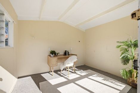 Photo of property in 4 Queen Street, Doyleston, 7682