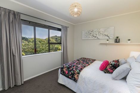 Photo of property in 42 Sailmaker Close, Whitby, Porirua, 5024