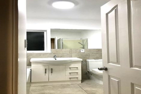 Photo of property in 101 Stanley Road, Glenfield, Auckland, 0629