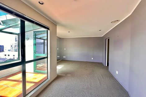 Photo of property in Tennyson Apartments, 3/25 Tennyson Street, Te Aro, Wellington, 6011