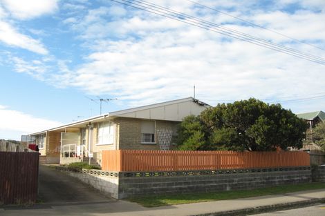 Photo of property in 2/67 Oram Avenue, New Brighton, Christchurch, 8061