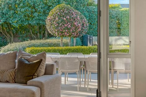 Photo of property in 1 Norfolk Drive, Cambridge, 3434