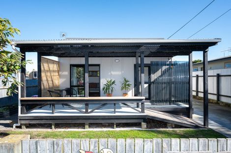 Photo of property in 19 Grange Road North, Haumoana, 4102