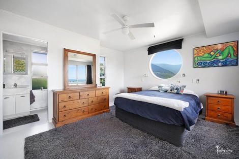 Photo of property in 13 Bayly Street, Baylys Beach, Dargaville, 0377