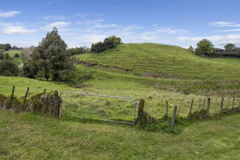 Photo of property in 16 Freeth Drive, Ridgewood, New Plymouth, 4371