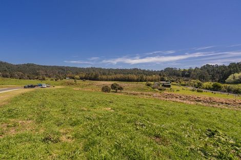 Photo of property in 6 Te Puia Place, Hot Water Beach, Whitianga, 3591