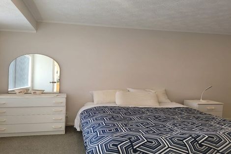 Photo of property in 27 Septimus Place, Henderson, Auckland, 0612