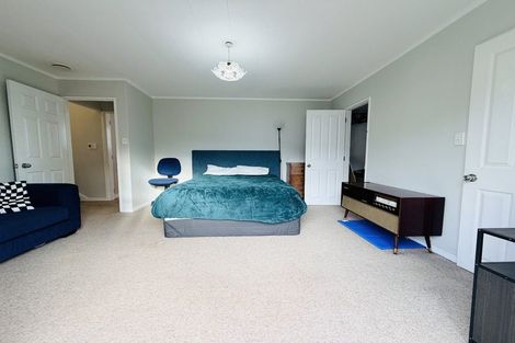 Photo of property in 8 Kaitawa Crescent, Paraparaumu, 5032