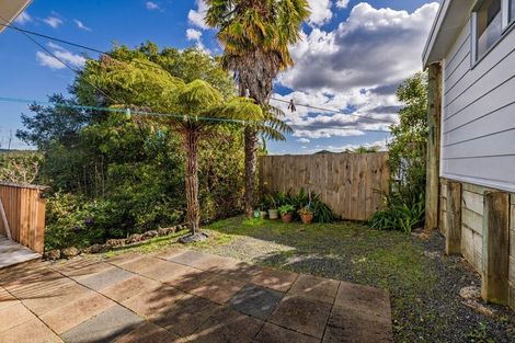 Photo of property in 17 Tui Grove, Paihia, 0200